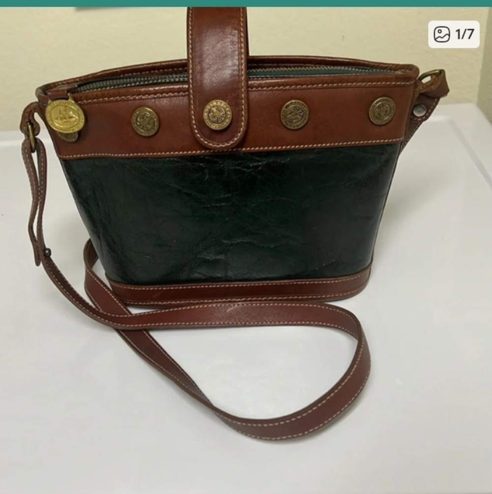 Brahimn Dartmouth Massachusetts Crossbody - Picture 14 of 14